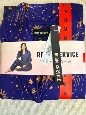 NEW-Room Service Women's Shawl Collar Lounge Pajama Set Blue Celestial Star/Moon